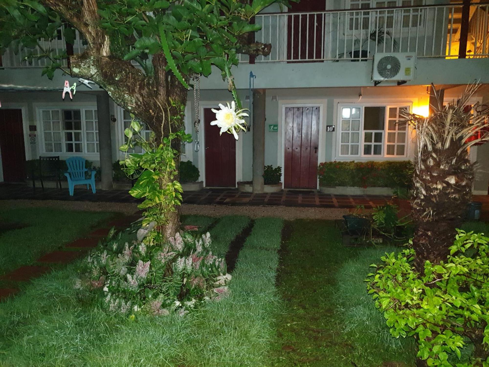 Hotel Liberia Buitenkant foto